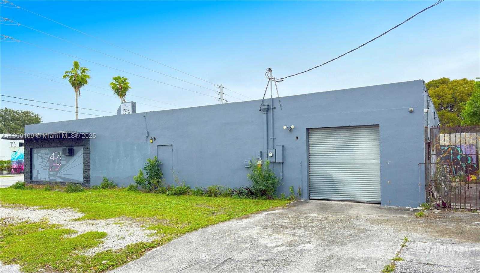 Small Image of 4220 NORTH WEST 2ND AVE, Miami Number 3