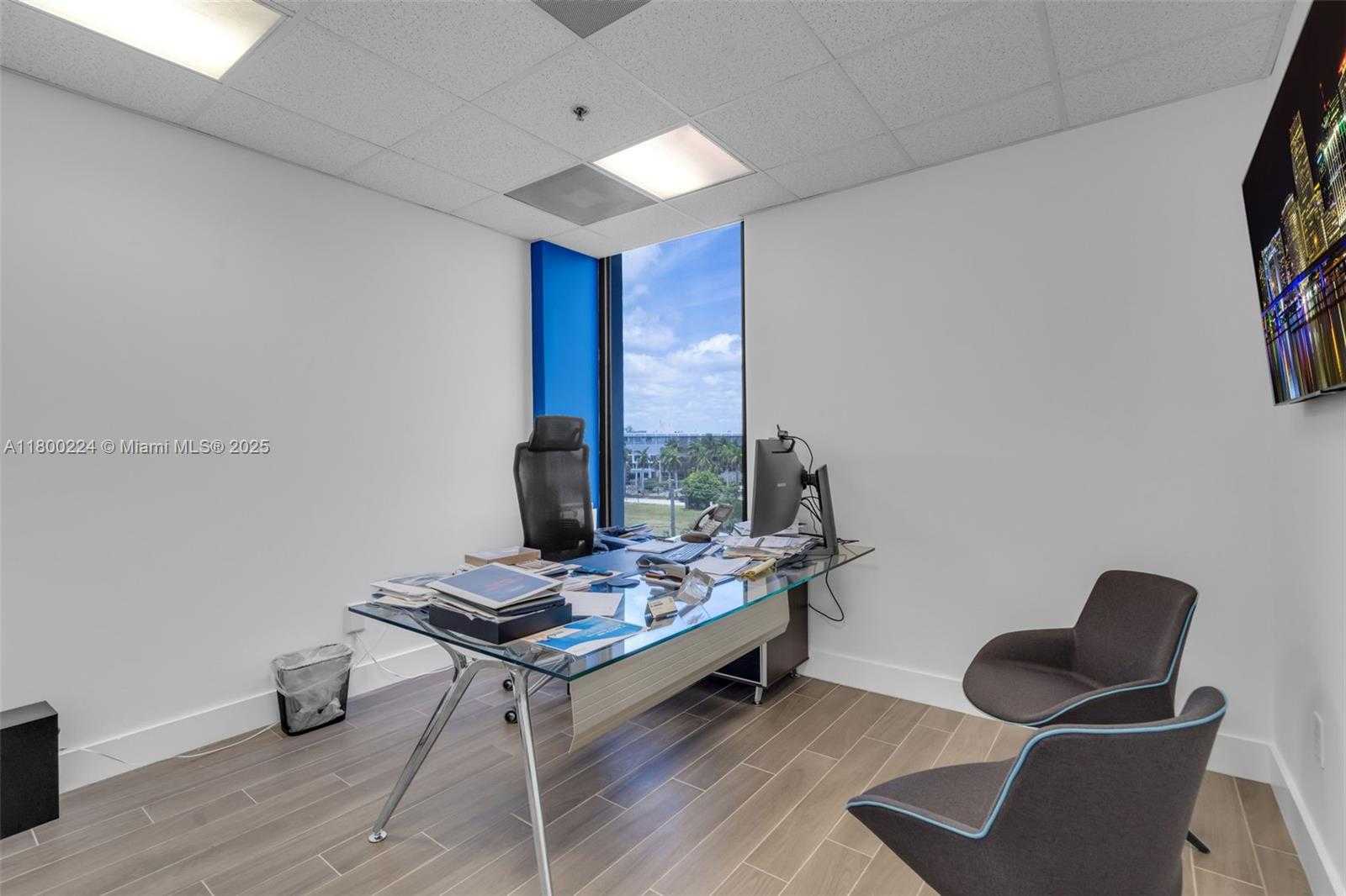 Small Image of 12550 BISCAYNE BLVD #400 & 406, North Miami Number 10