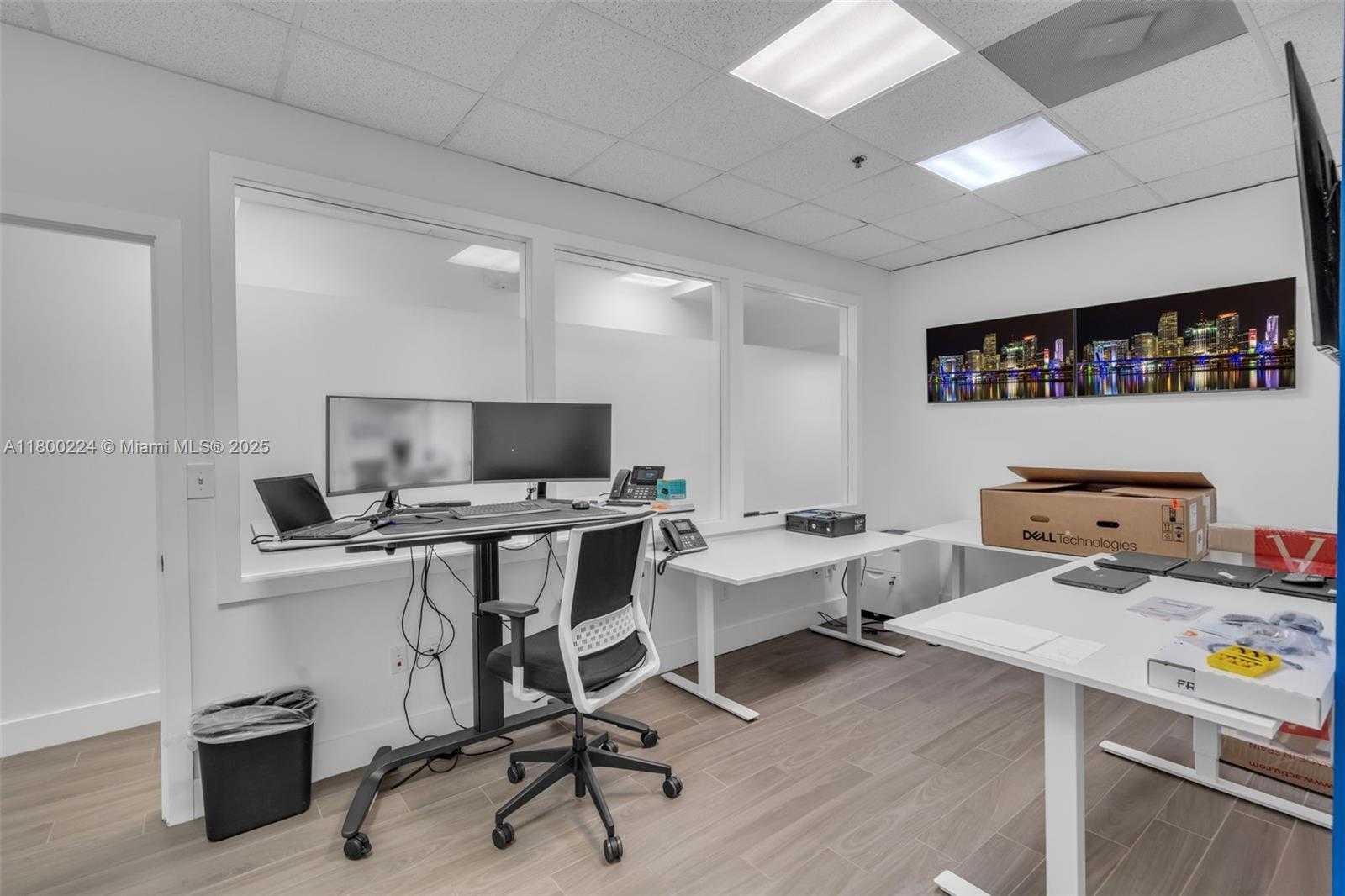 Small Image of 12550 BISCAYNE BLVD #400 & 406, North Miami Number 16