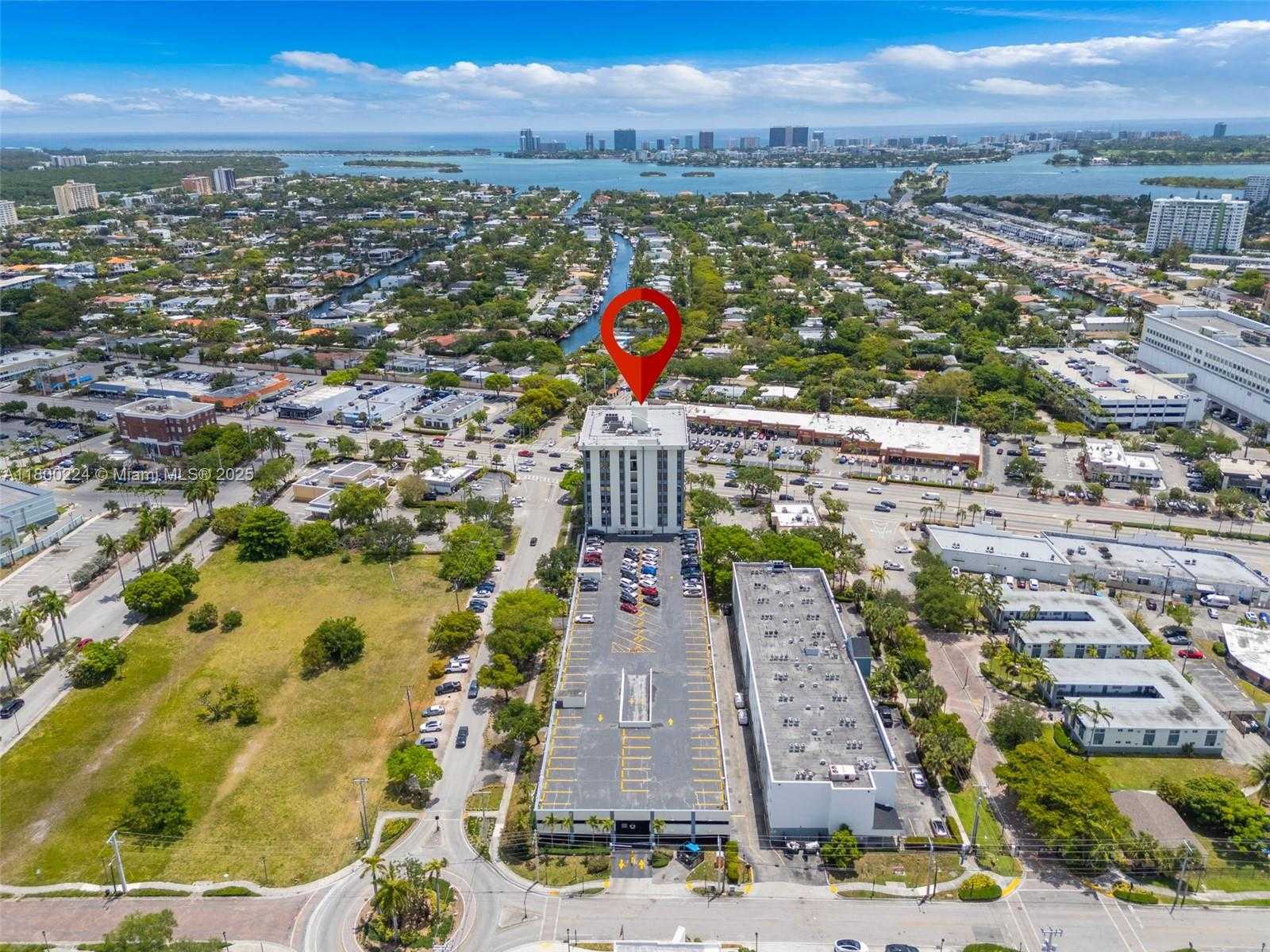 Small Image of 12550 BISCAYNE BLVD #400 & 406, North Miami Number 19