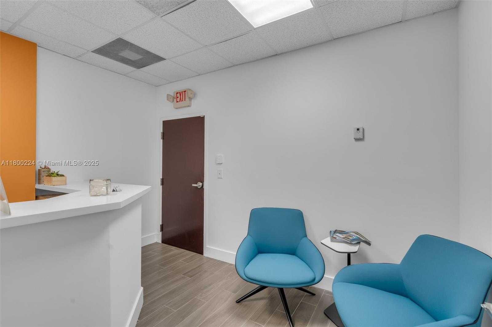 Small Image of 12550 BISCAYNE BLVD #400 & 406, North Miami Number 5