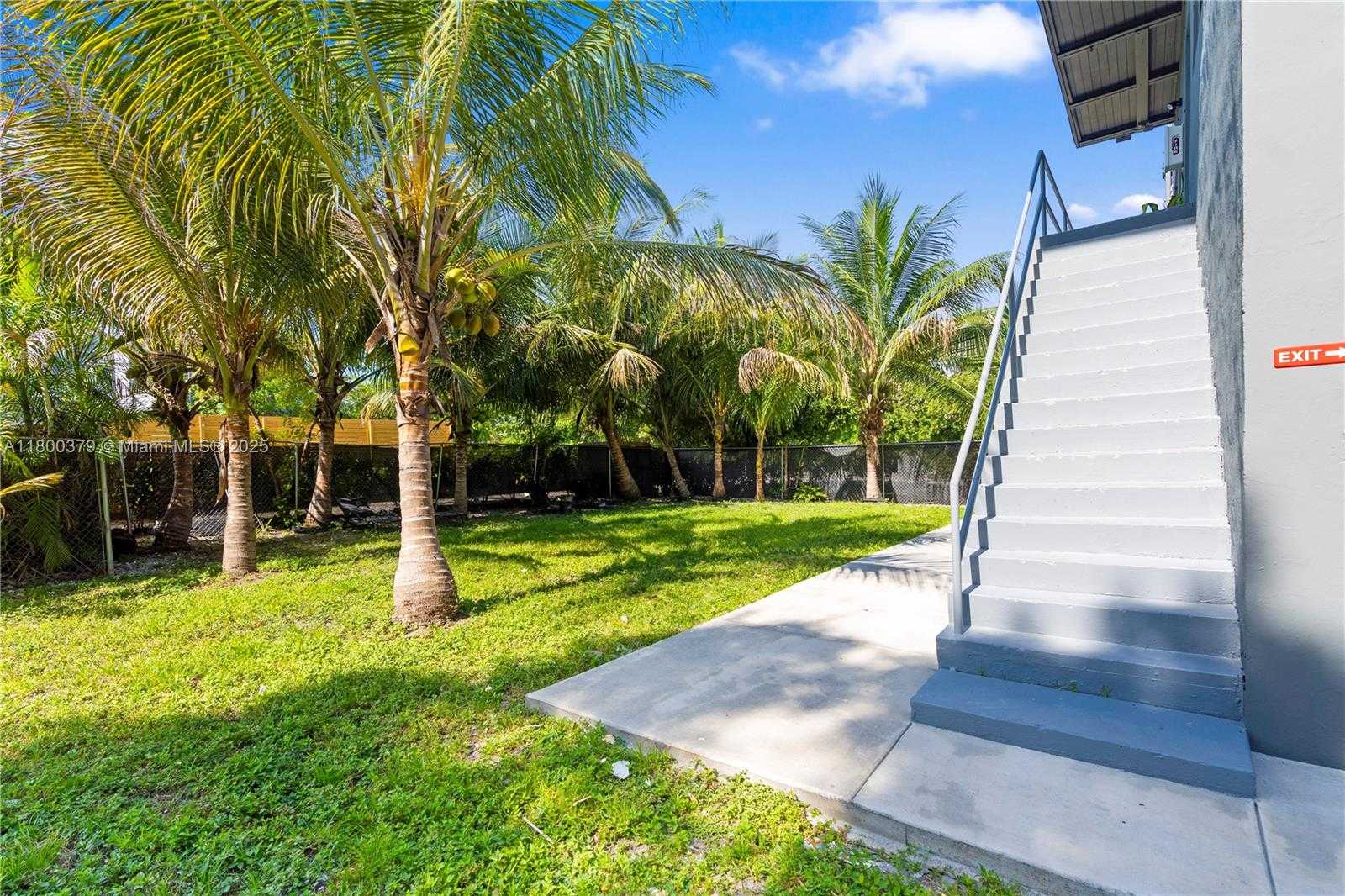 Small Image of 212 NORTH WEST 11TH ST, Miami Number 15