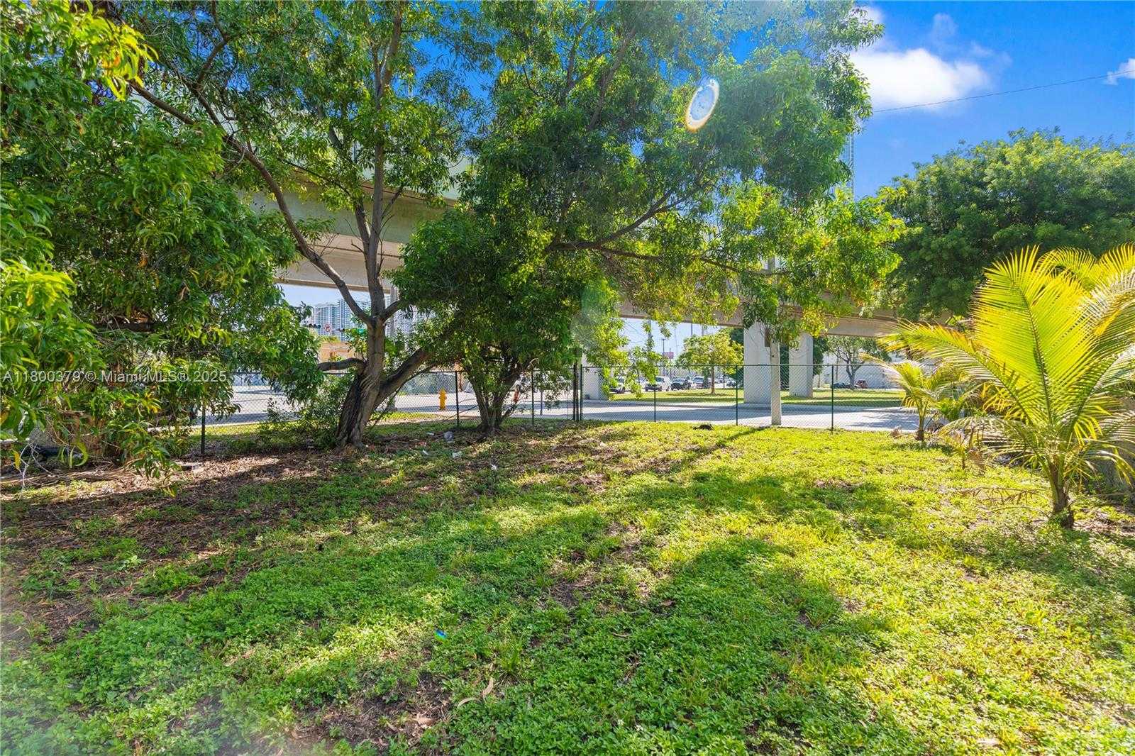 Small Image of 212 NORTH WEST 11TH ST, Miami Number 16