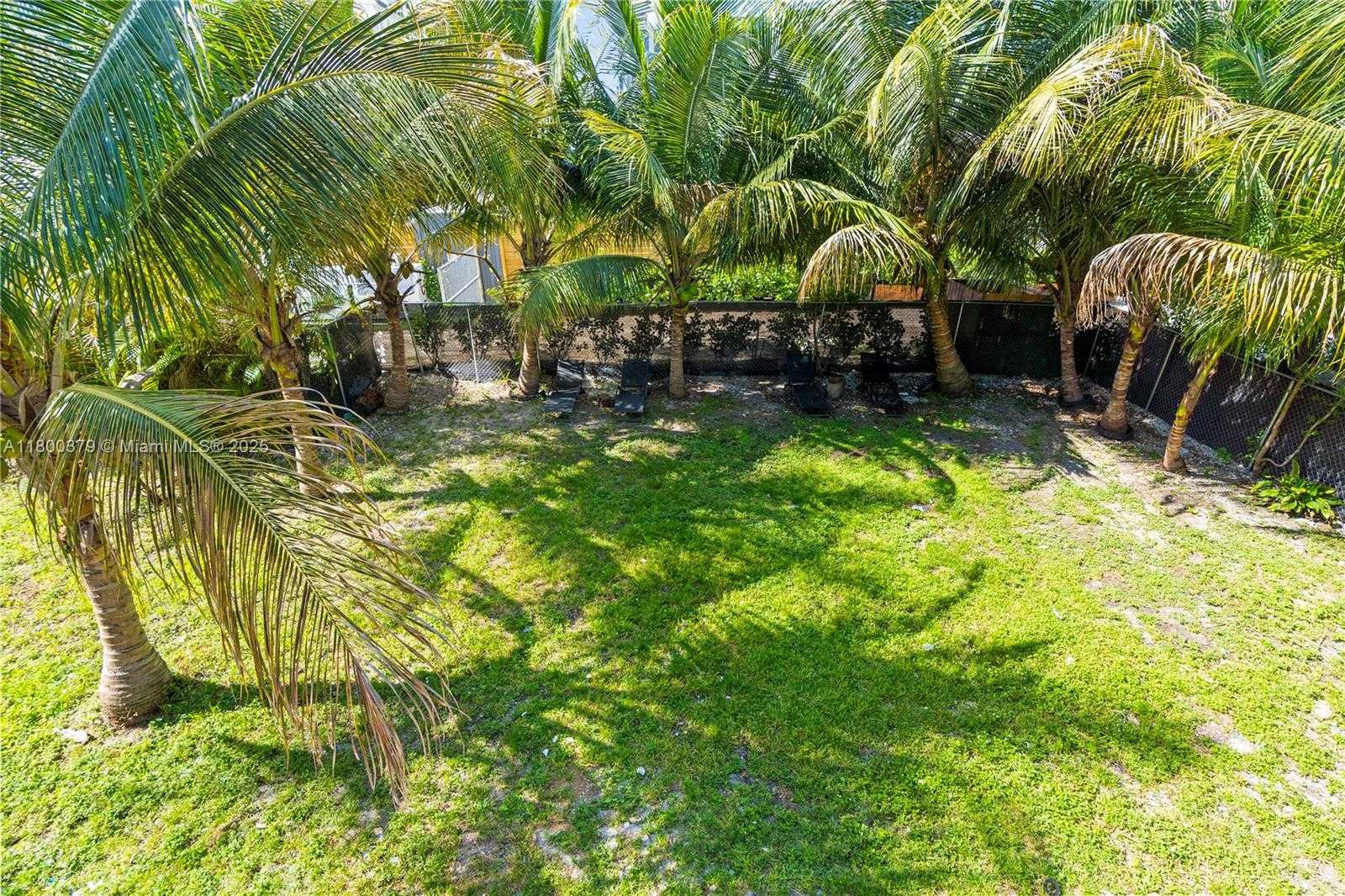 Small Image of 212 NORTH WEST 11TH ST, Miami Number 17
