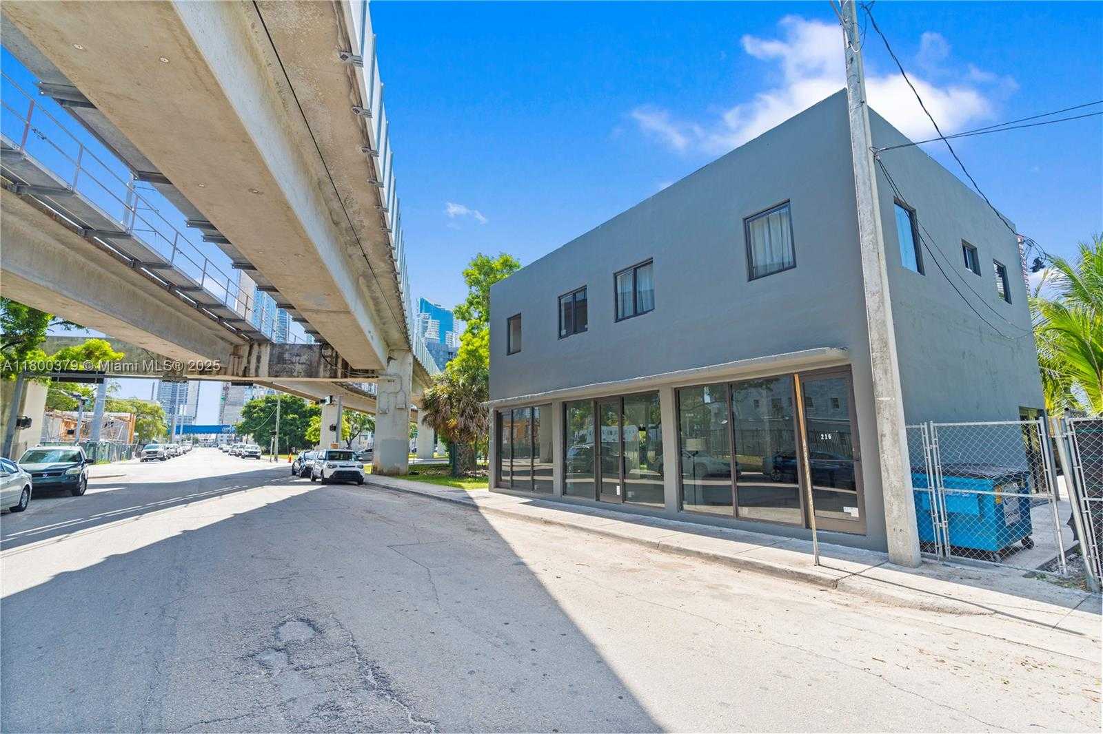 Small Image of 212 NORTH WEST 11TH ST, Miami Number 2