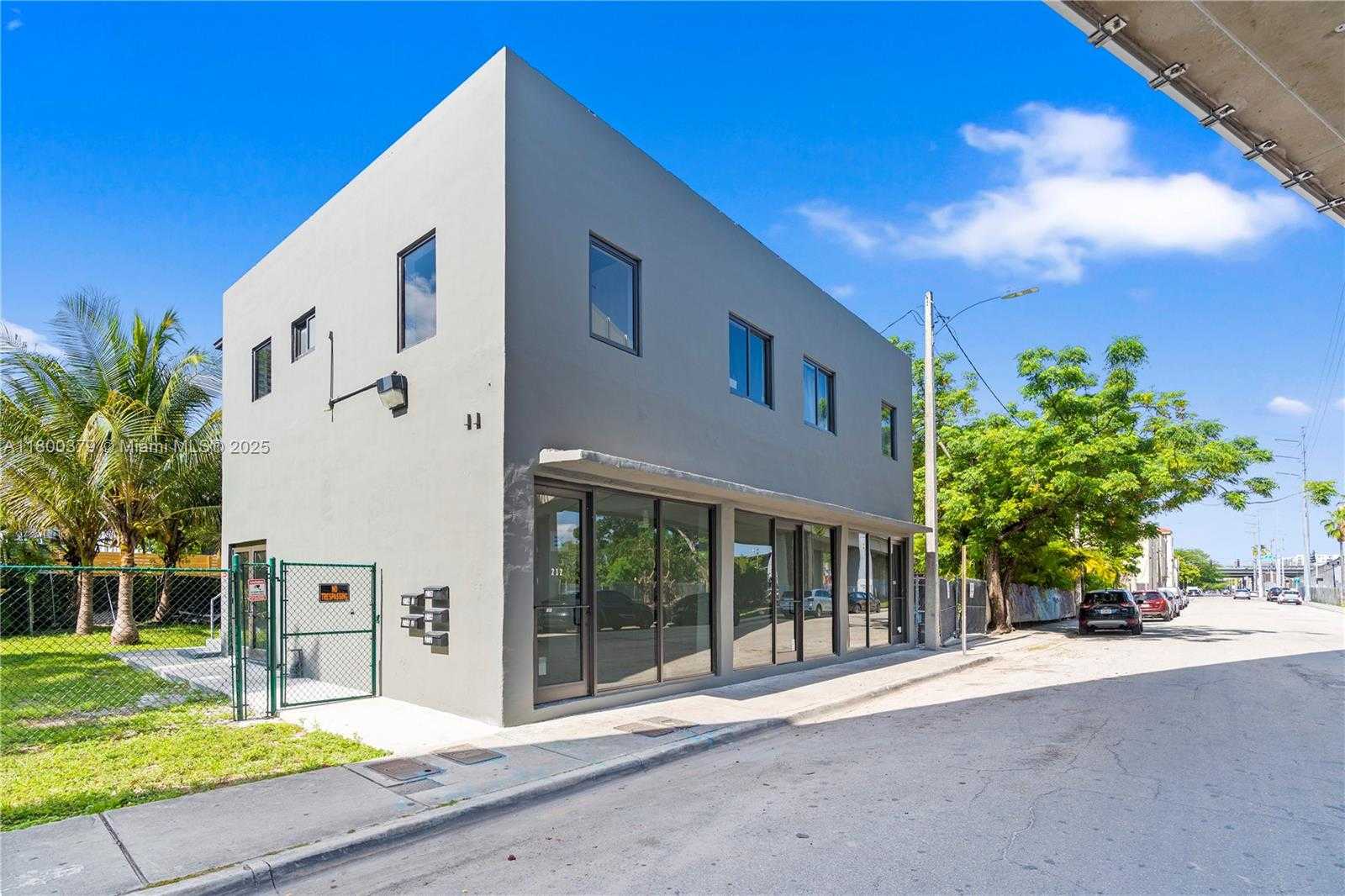 Small Image of 212 NORTH WEST 11TH ST, Miami Number 3