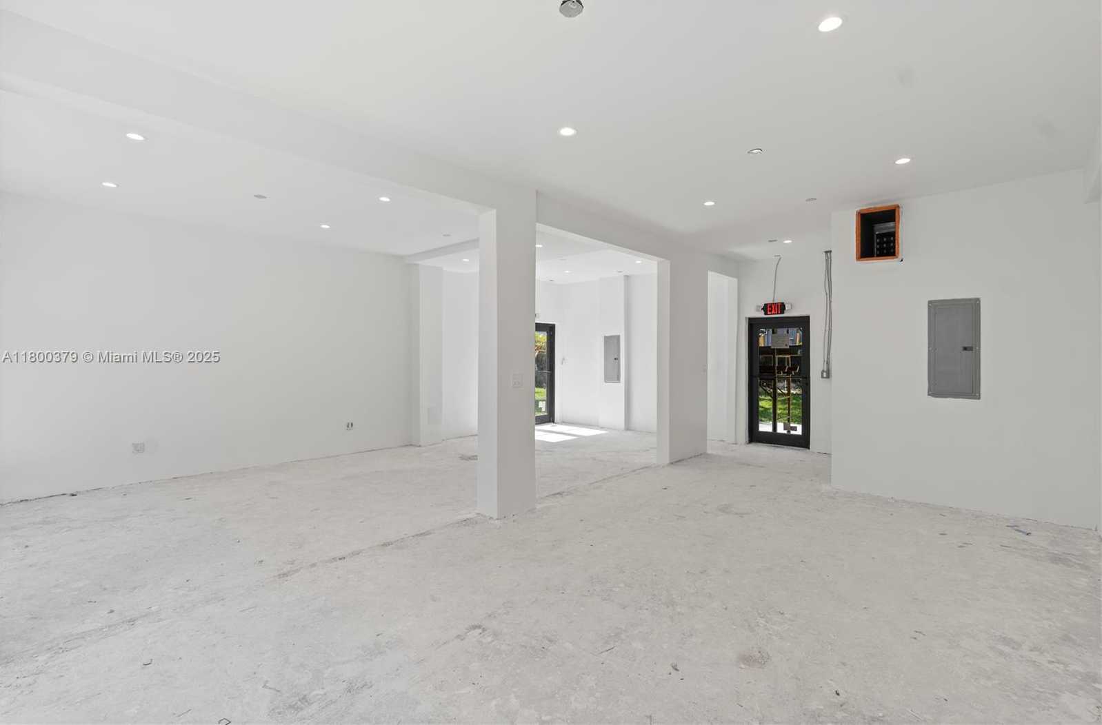 Small Image of 212 NORTH WEST 11TH ST, Miami Number 7