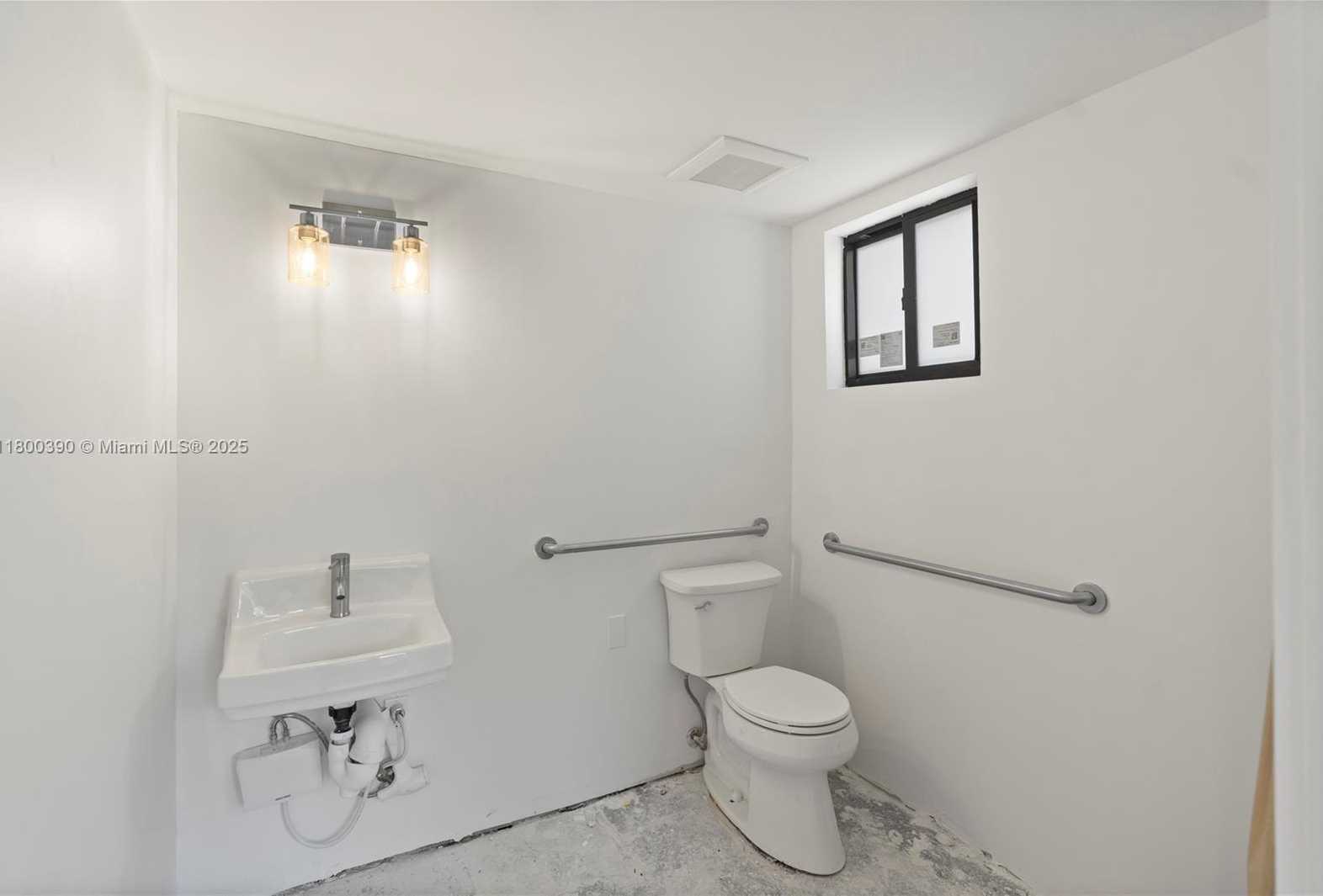 Small Image of 216 NORTH WEST 11TH ST, Miami Number 9