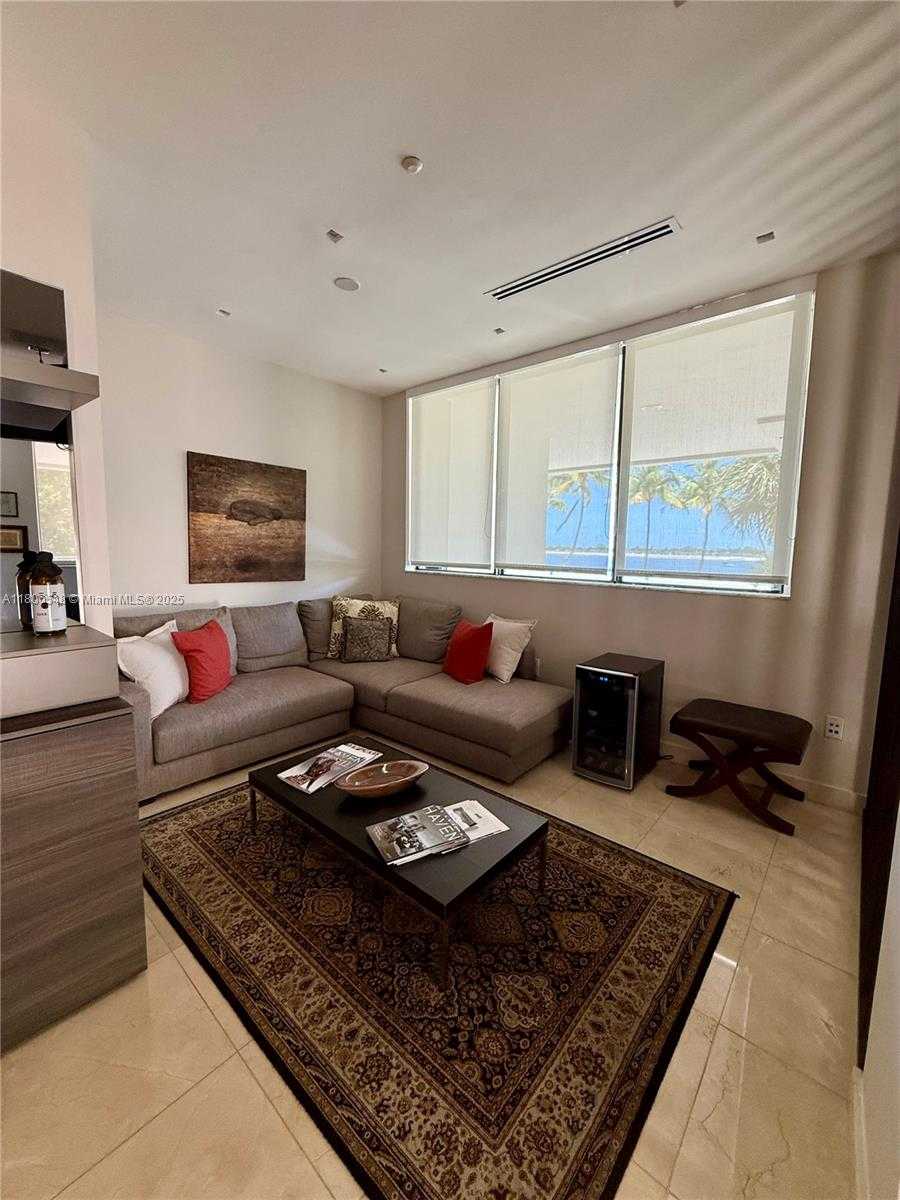 Small Image of 2333 BRICKELL AVE #D1, Miami Number 2