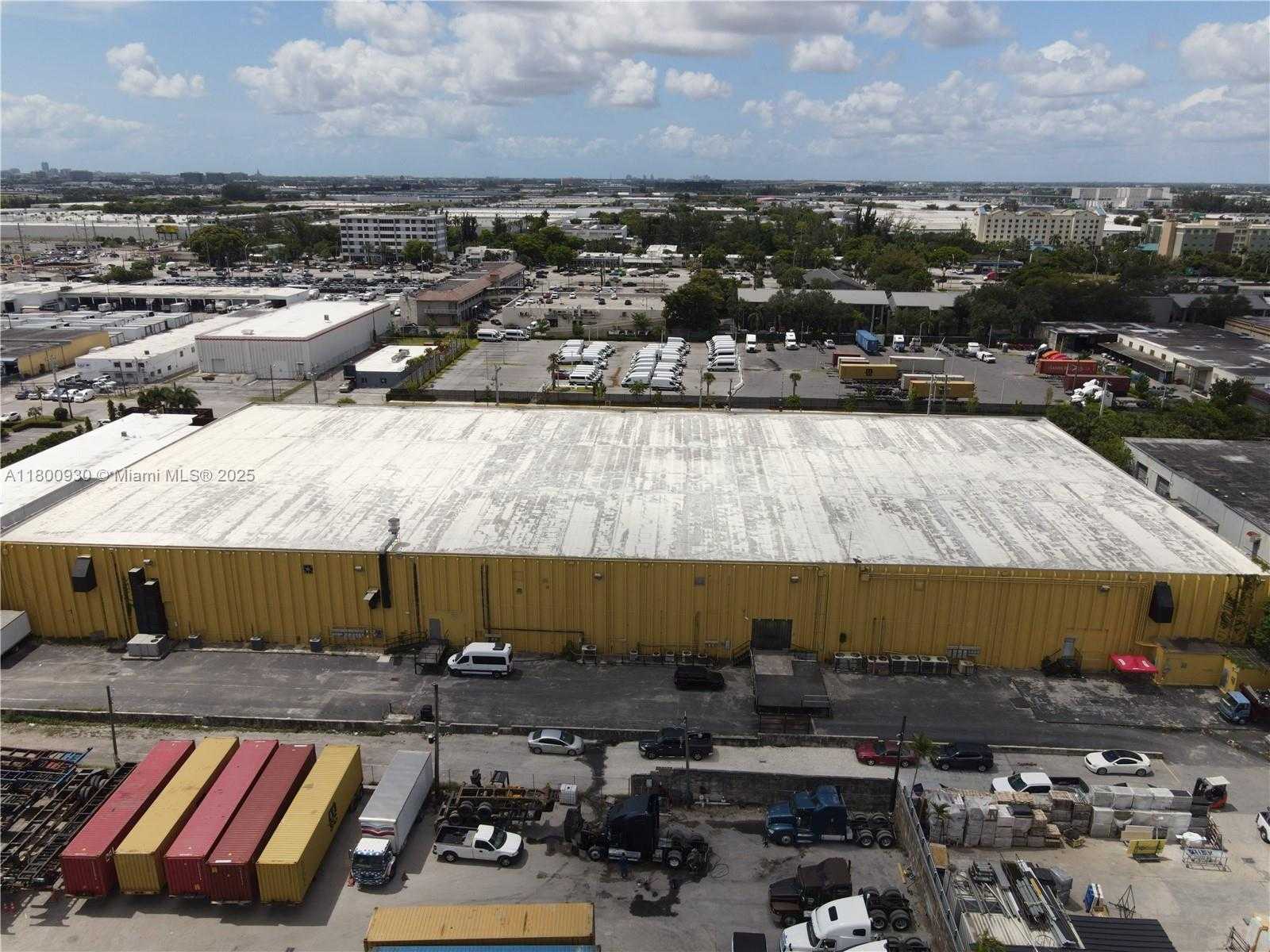 Small Image of 7355 NORTH WEST 41ST ST, Miami Number 32