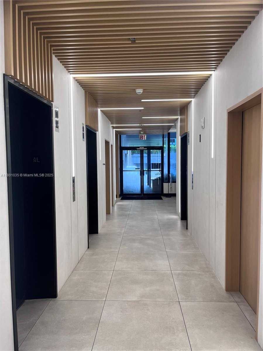 Small Image of 1110 BRICKELL AVE #605A, Miami Number 10