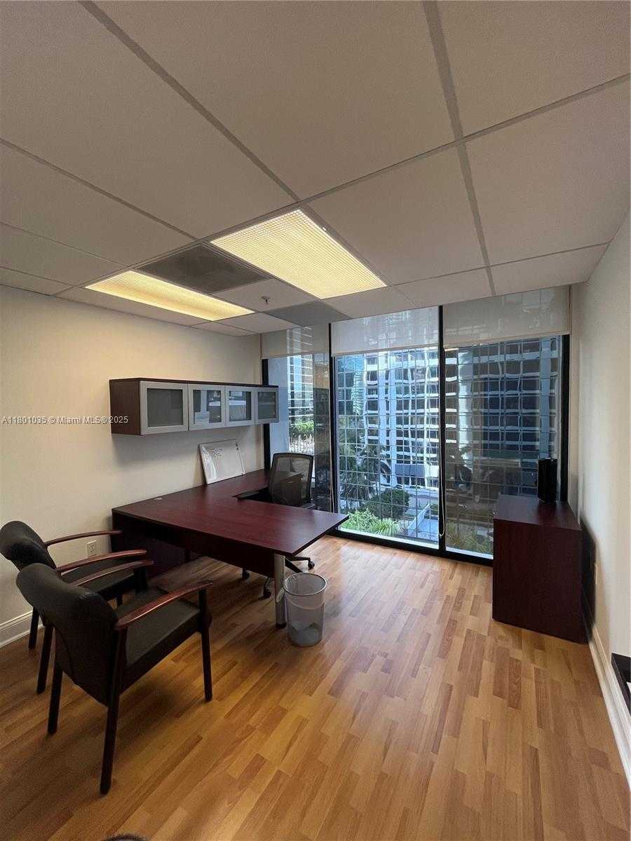 Small Image of 1110 BRICKELL AVE #605A, Miami Number 4