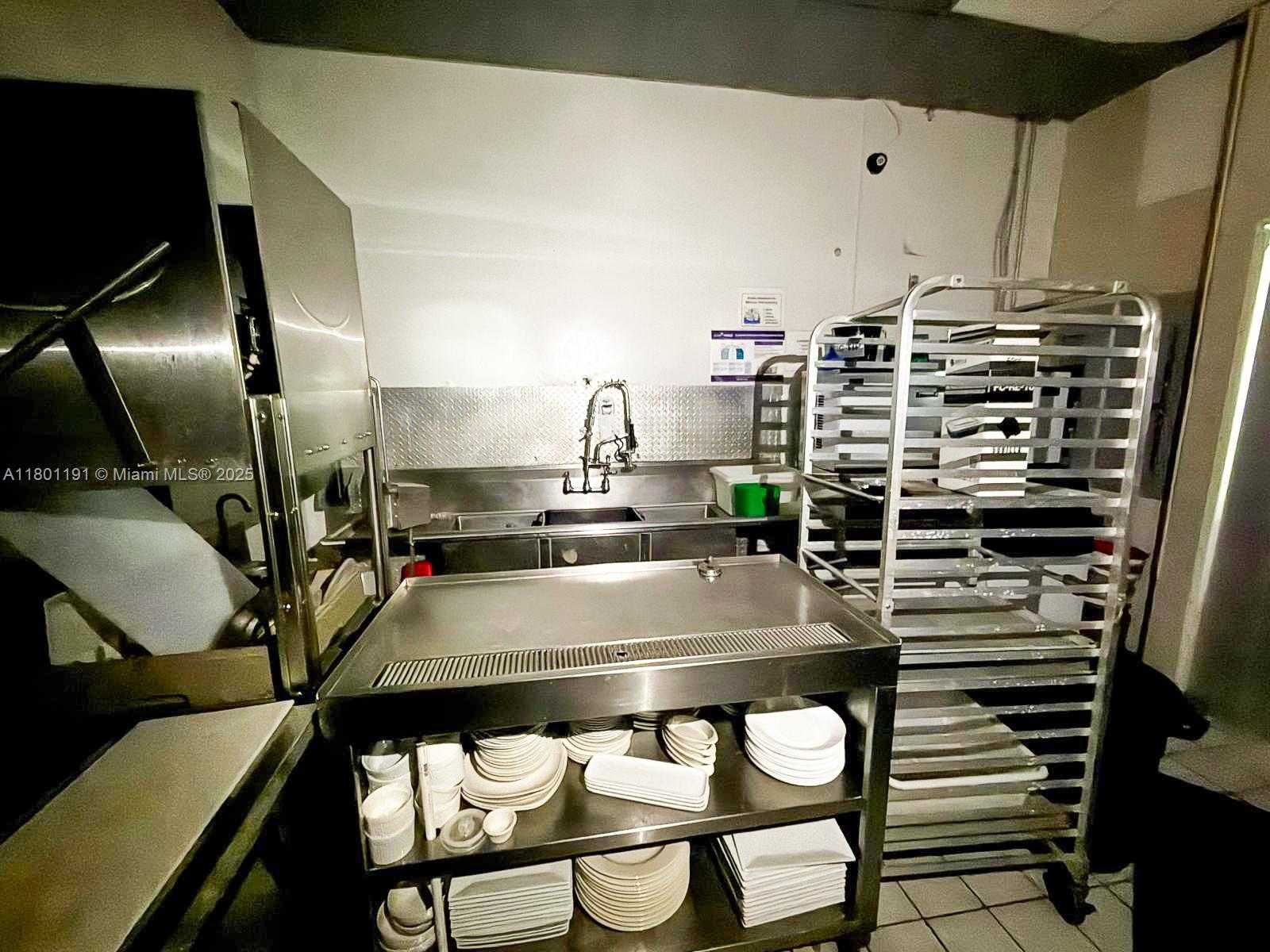 Small Image of 4400 WEST SAMPLE RD #146, Coconut Creek Number 6