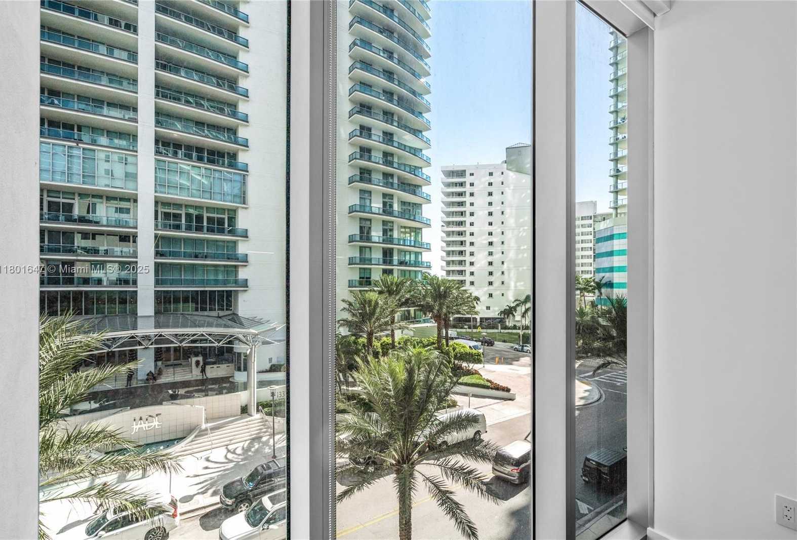 Small Image of 1300 BRICKELL BAY DR #CU6, Miami Number 16