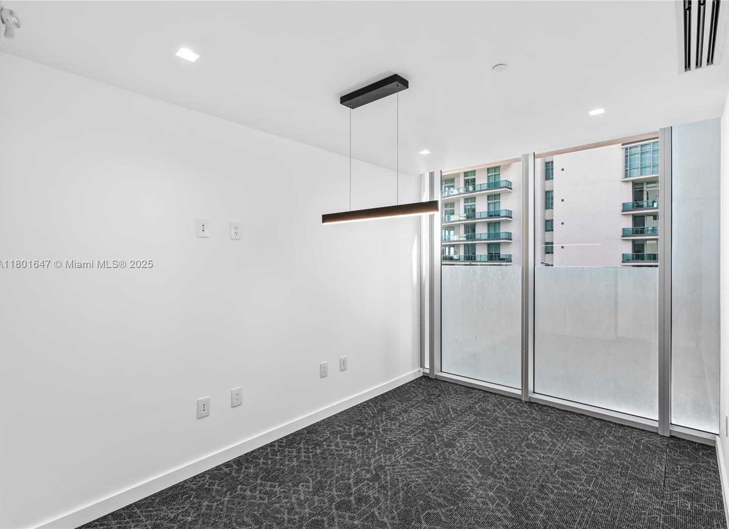 Small Image of 1300 BRICKELL BAY DR #CU6, Miami Number 38