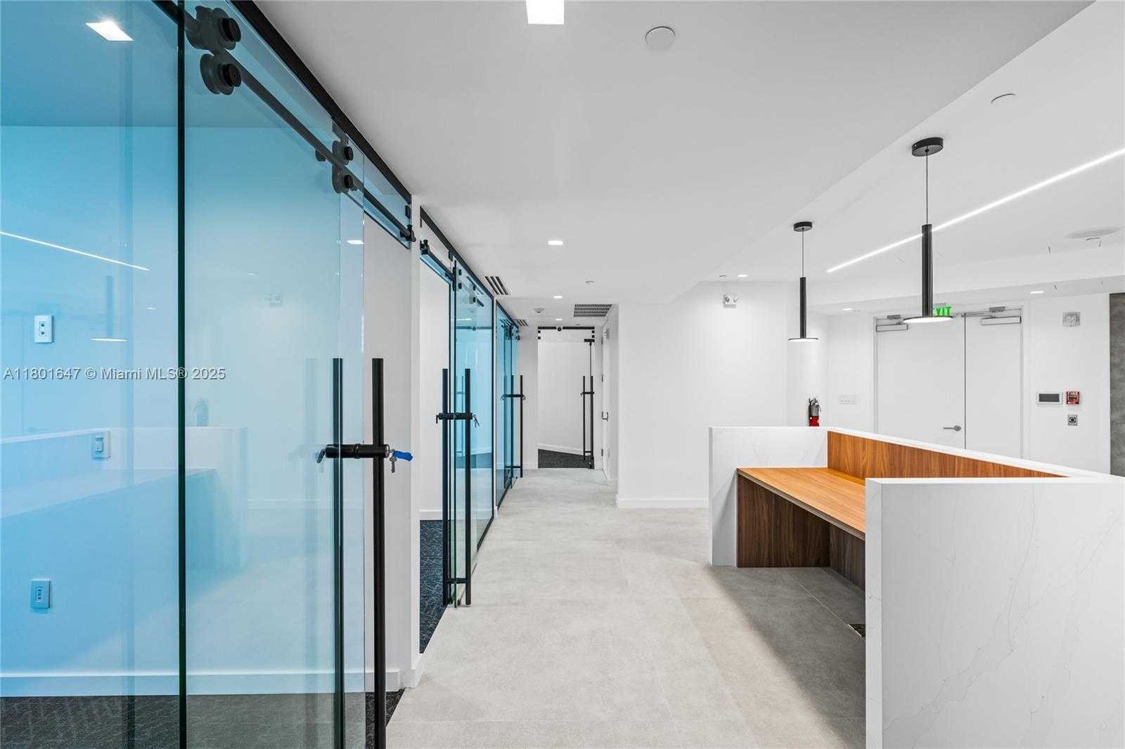 Small Image of 1300 BRICKELL BAY DR #CU6, Miami Number 71