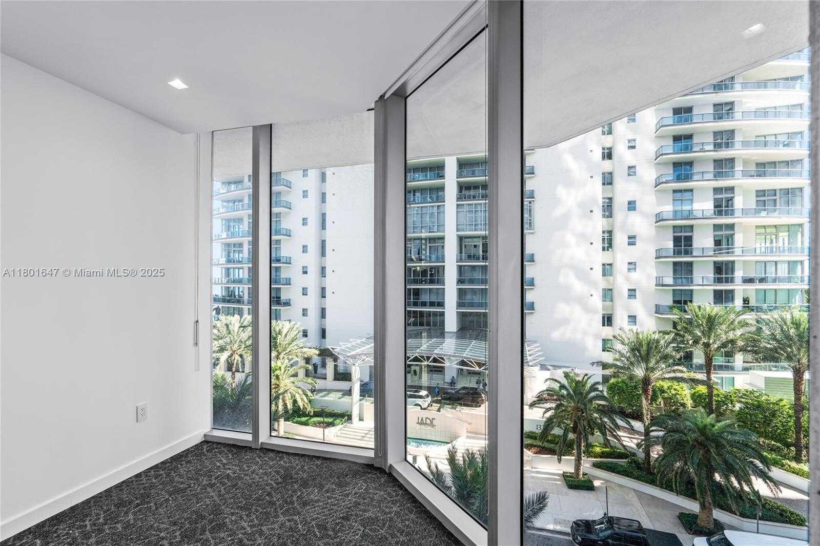 Small Image of 1300 BRICKELL BAY DR #CU6, Miami Number 74