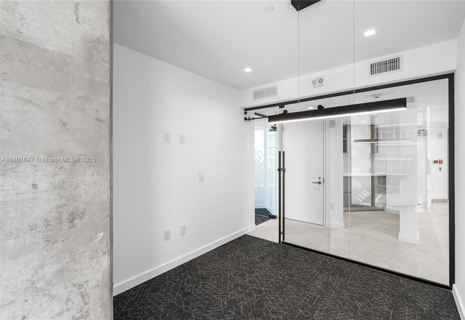 Small Image of 1300 BRICKELL BAY DR #CU6, Miami Number 76