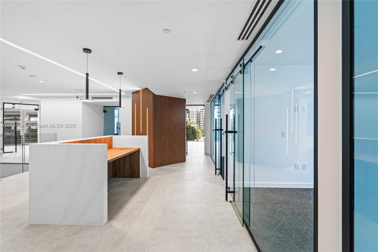 Small Image of 1300 BRICKELL BAY DR #CU6, Miami Number 78