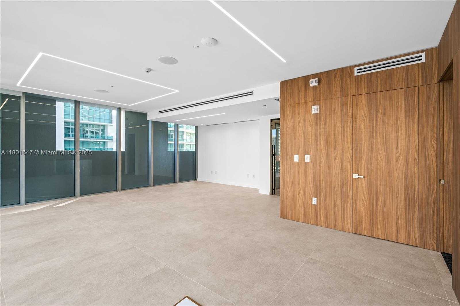 Small Image of 1300 BRICKELL BAY DR #CU6, Miami Number 89