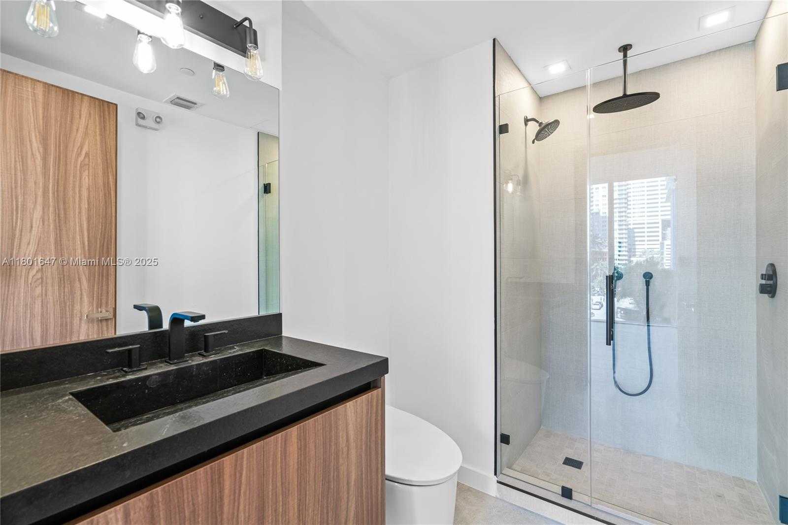 Small Image of 1300 BRICKELL BAY DR #CU6, Miami Number 90