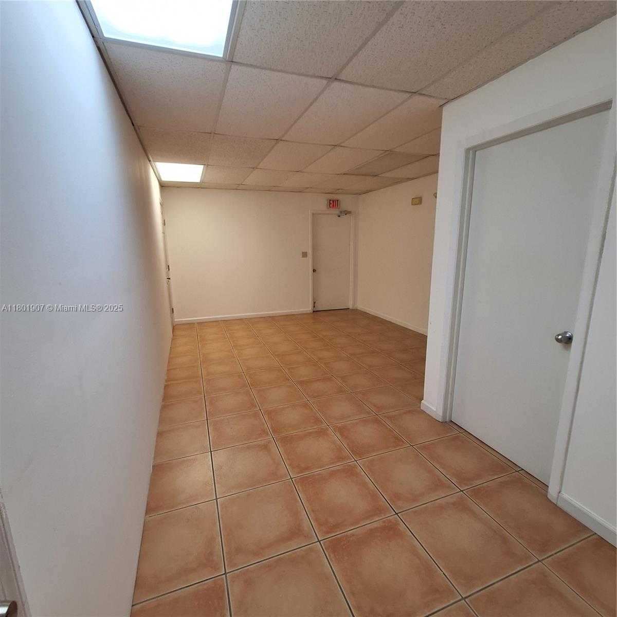 Small Image of 14250 SOUTH WEST 136TH ST #3, Miami Number 13