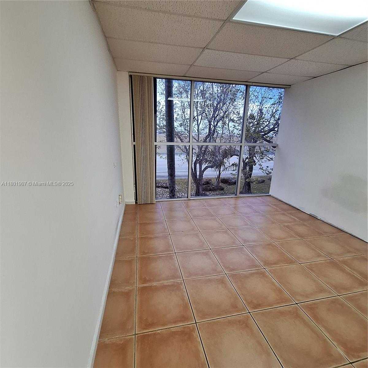 Small Image of 14250 SOUTH WEST 136TH ST #3, Miami Number 16