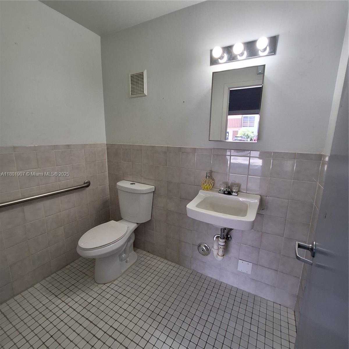 Small Image of 14250 SOUTH WEST 136TH ST #3, Miami Number 8