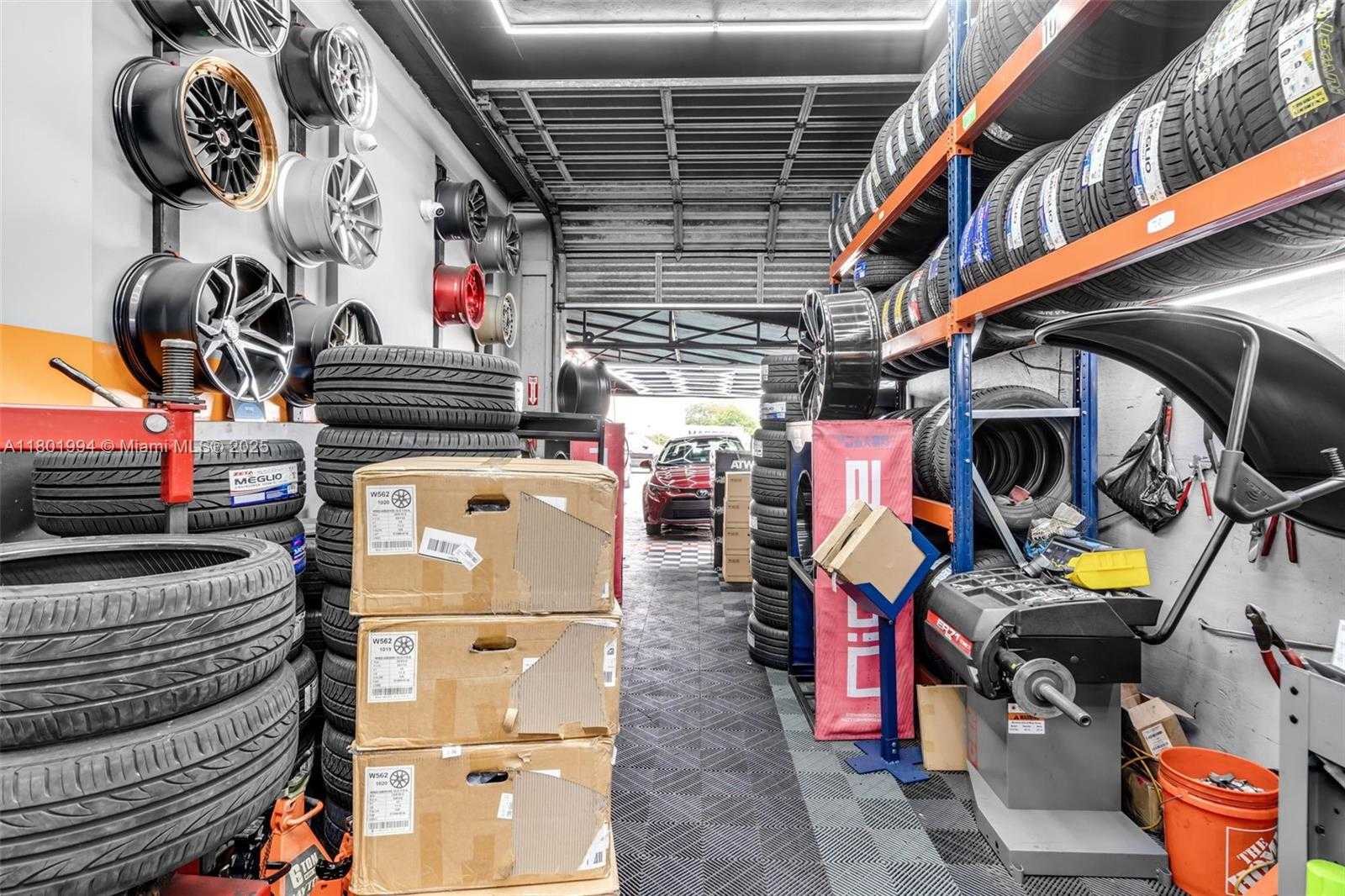 Small Image of 3200 NORTH WEST 54TH ST, Miami Number 10
