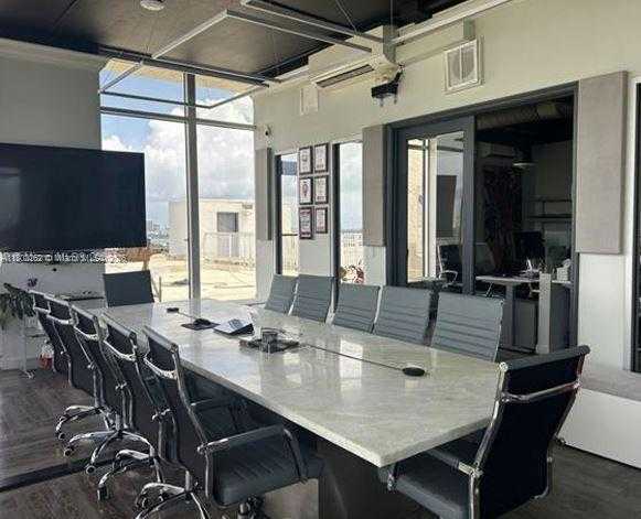 Small Image of 13499 BISCAYNE BLVD #Tower Suites 4 & 5, North Miami Number 16