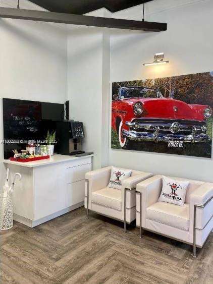 Small Image of 13499 BISCAYNE BLVD #Tower Suites 4 & 5, North Miami Number 8