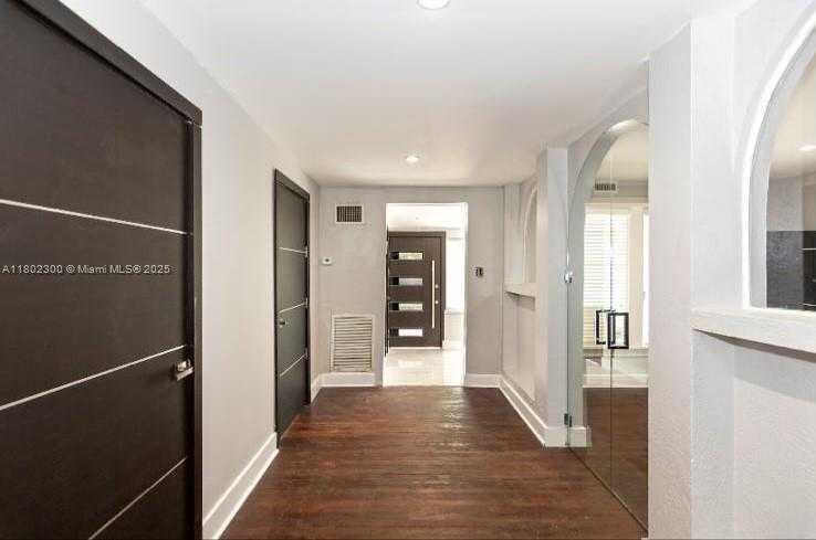 Small Image of 220 SOUTH WEST 16TH ST, Dania Beach Number 3