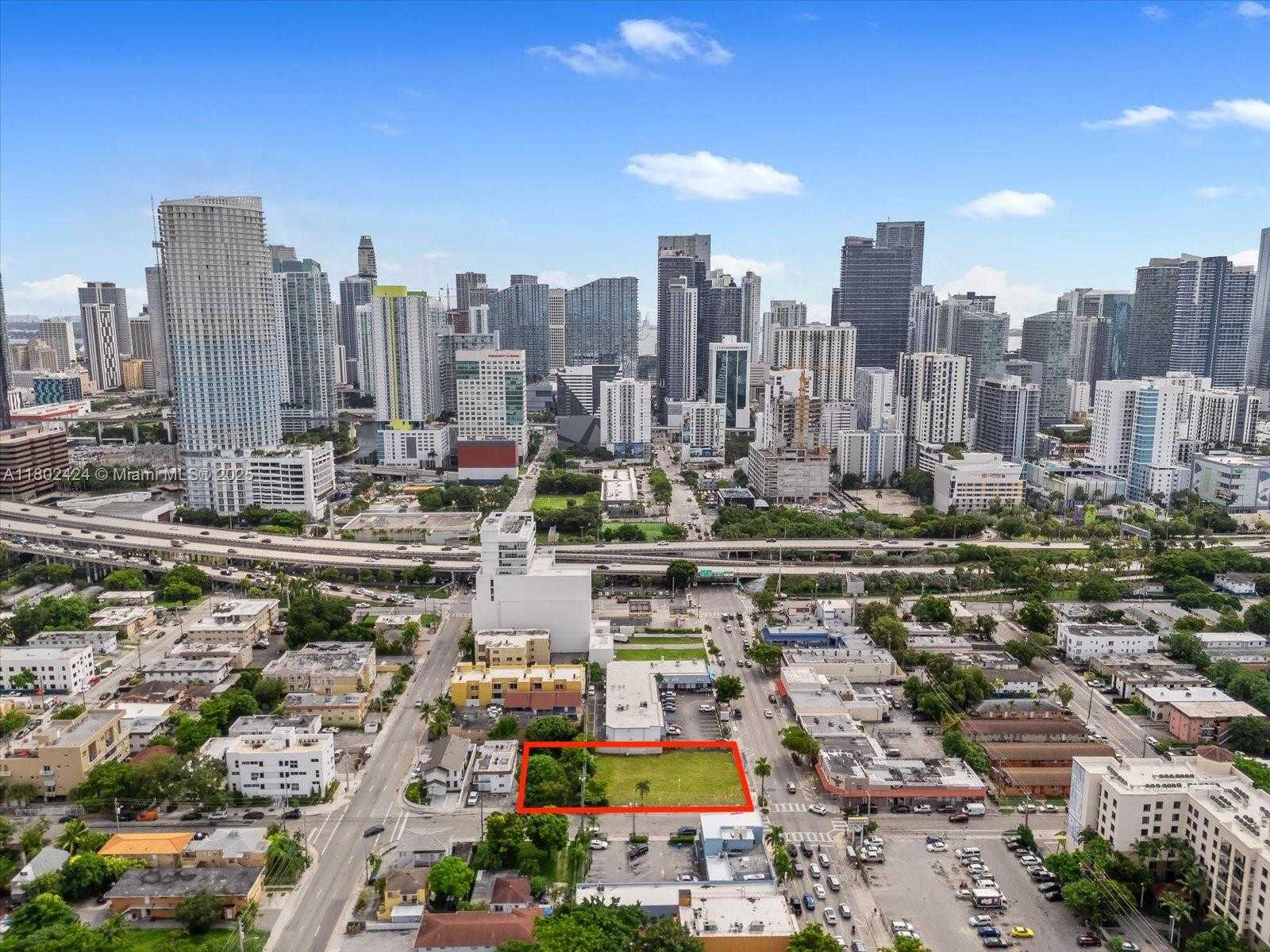 Small Image of 471 SOUTH WEST 8TH ST & 5TH AV, Miami Number 5