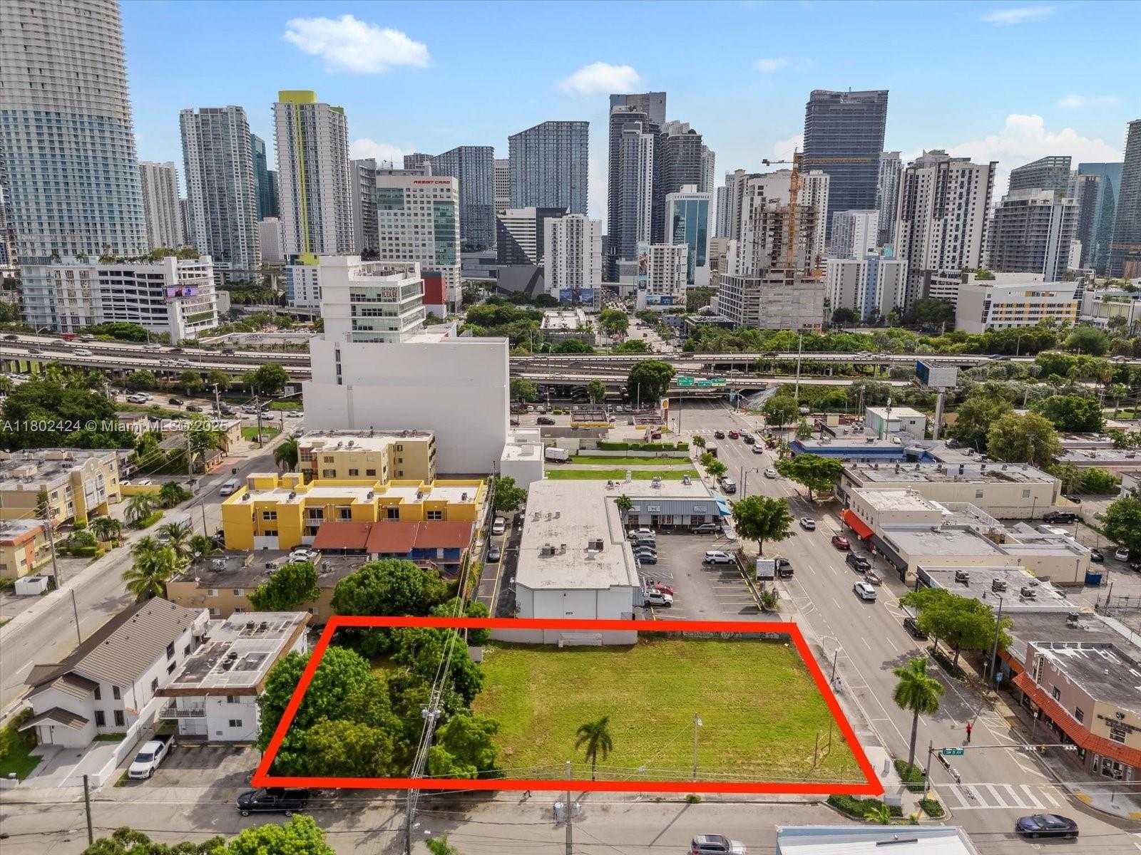 Small Image of 471 SOUTH WEST 8TH ST & 5TH AV, Miami Number 8