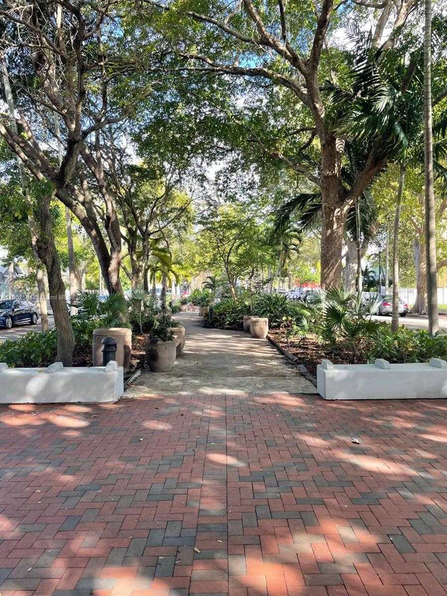 Small Image of 852 SOUTH WEST 13TH AVE, Miami Number 17