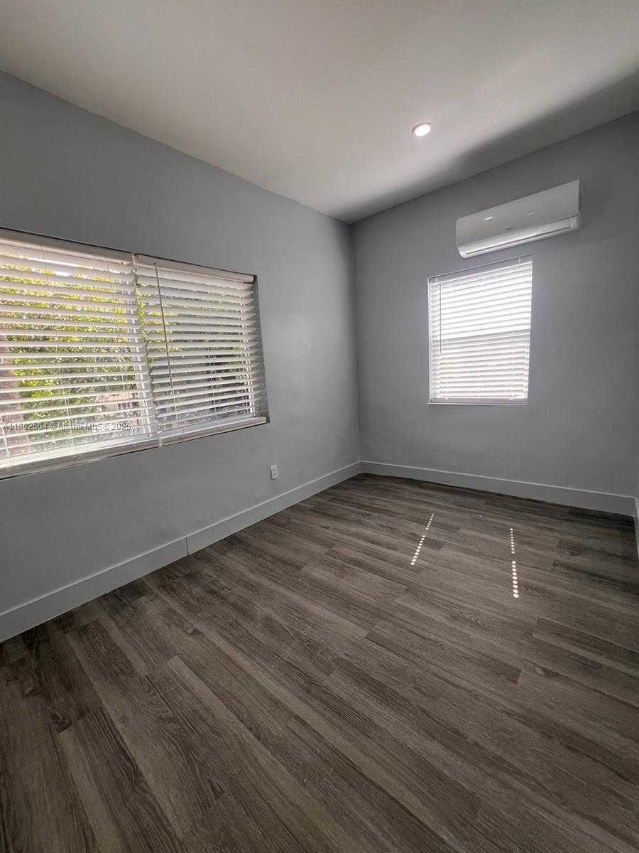 Small Image of 852 SOUTH WEST 13TH AVE, Miami Number 20
