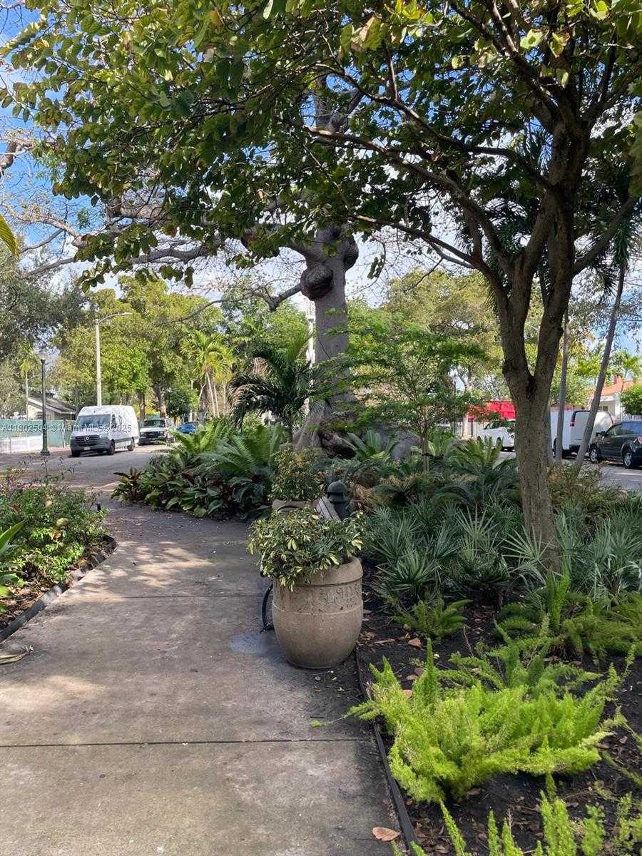 Small Image of 852 SOUTH WEST 13TH AVE, Miami Number 24