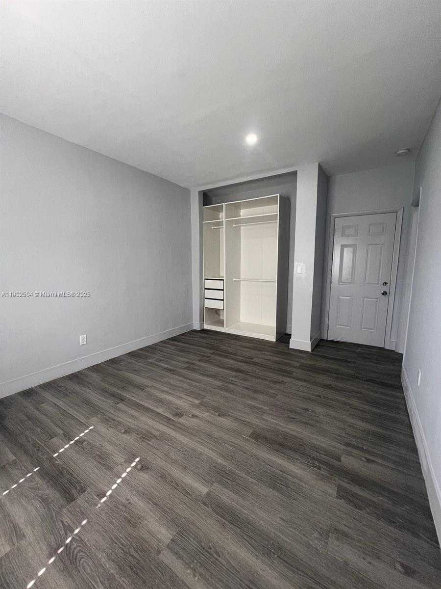 Small Image of 852 SOUTH WEST 13TH AVE, Miami Number 31