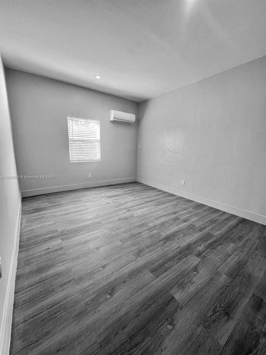 Small Image of 852 SOUTH WEST 13TH AVE, Miami Number 33