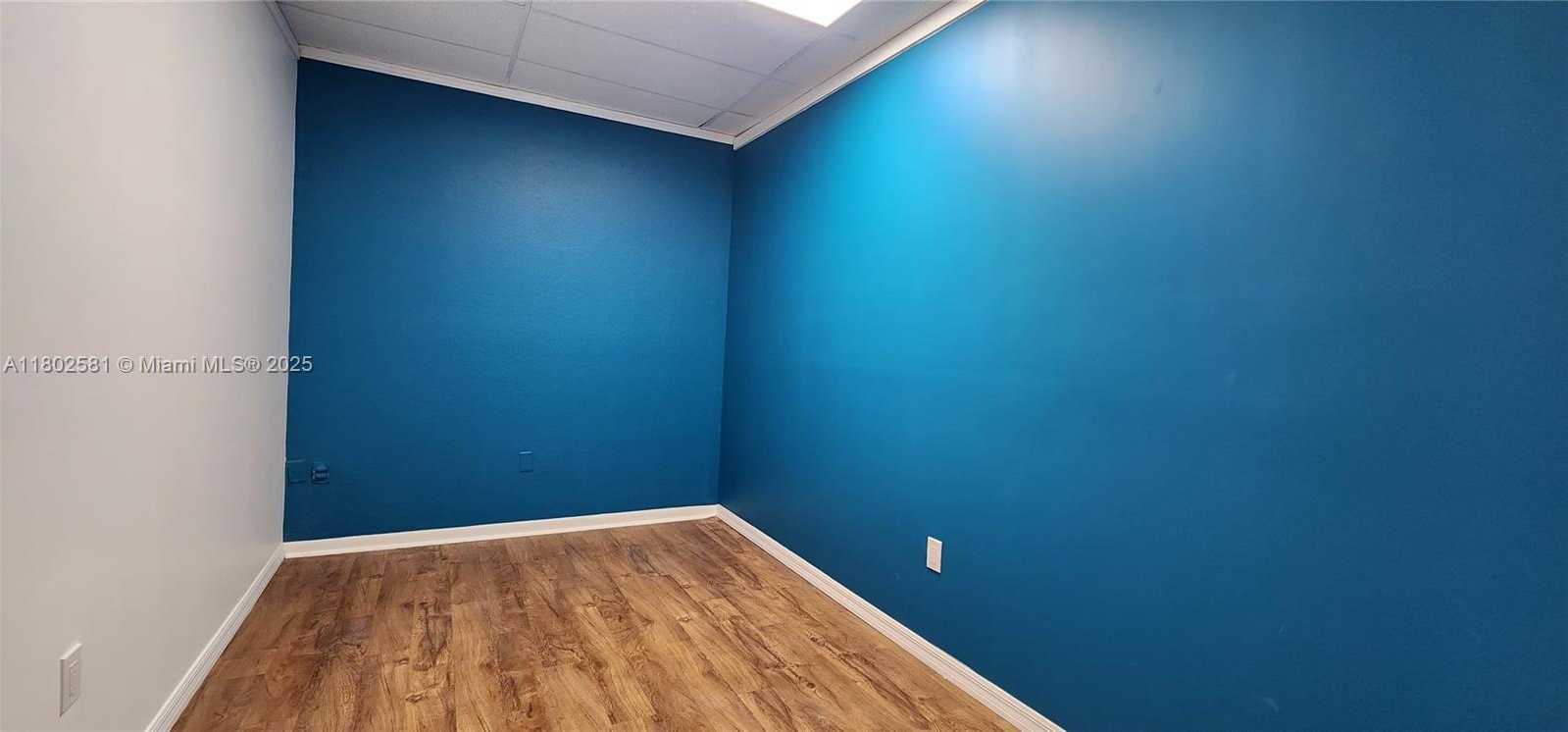 Small Image of 650 ROYAL PALM BEACH BLVD #4, Royal Palm Beach Number 5