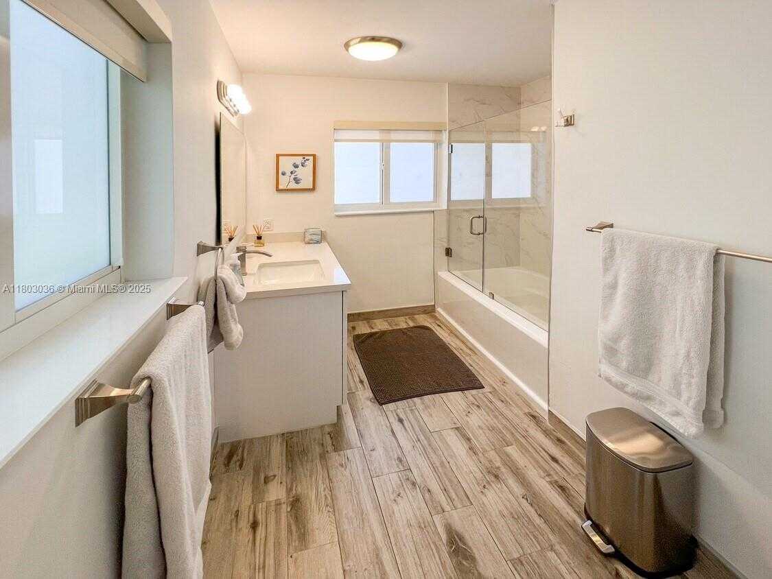 Small Image of 605 SOUTH RIVERSIDE DR #1-5, Pompano Beach Number 11