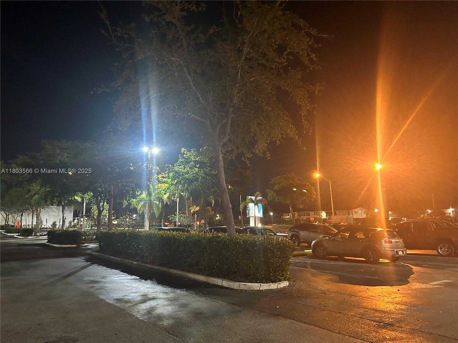 Small Image of 2215 WEST HILLSBORO BLVD, Deerfield Beach Number 4