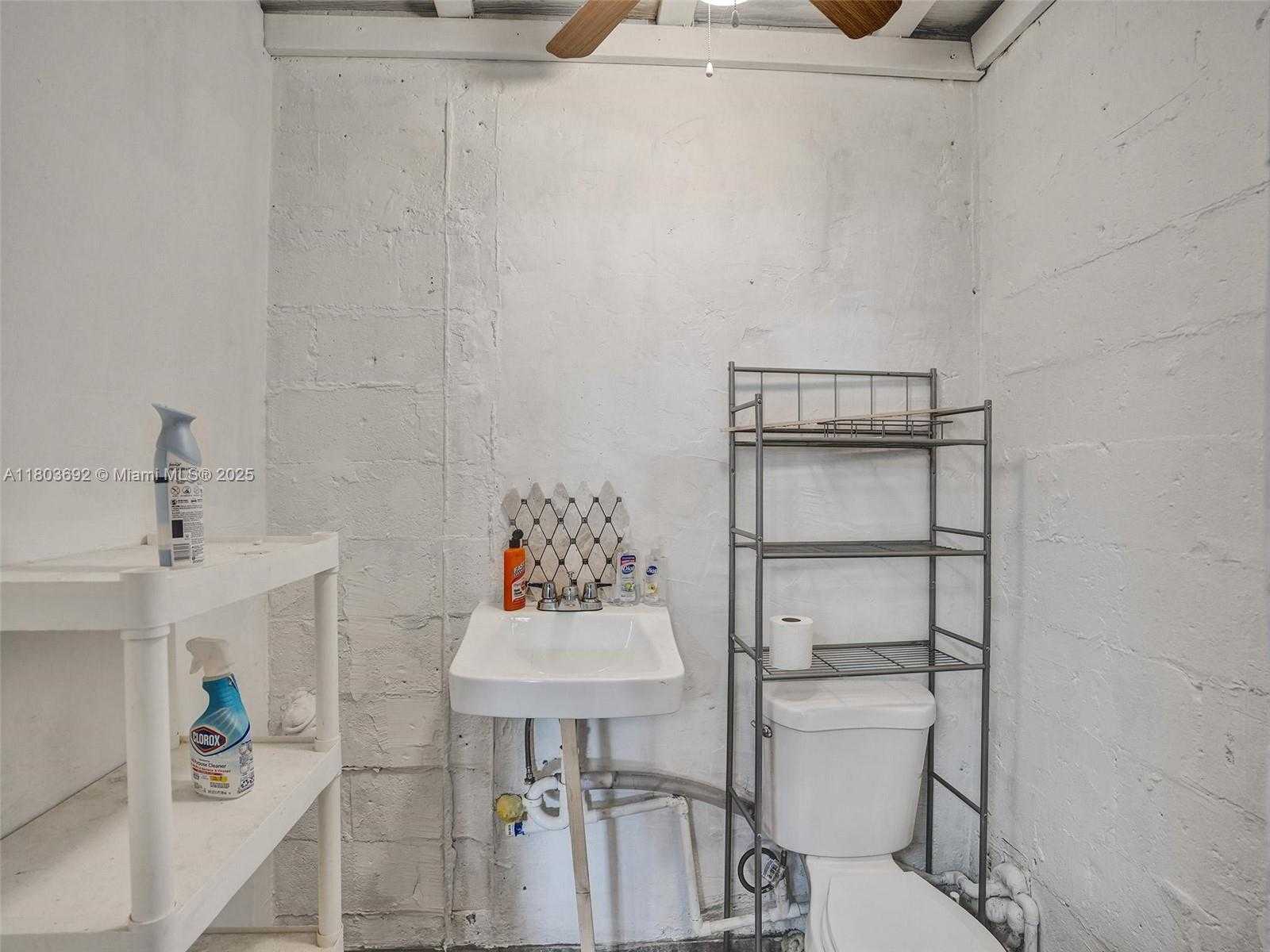 Small Image of 844 NORTH WEST 10TH TER, Fort Lauderdale Number 17