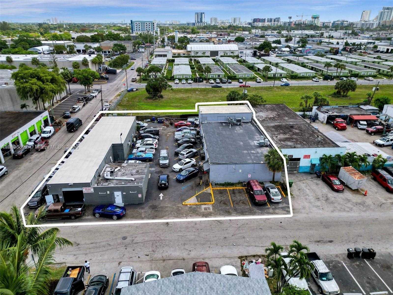 Small Image of 844 NORTH WEST 10TH TER, Fort Lauderdale Number 5