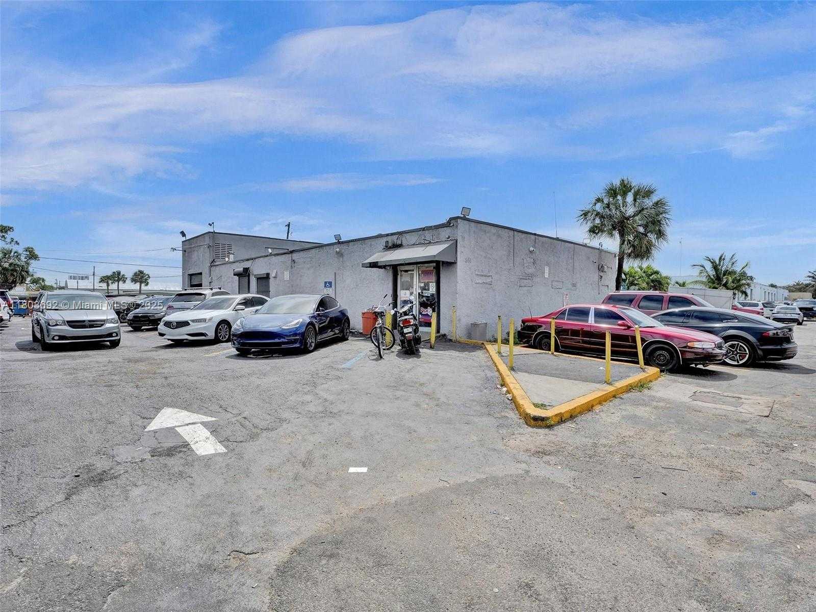 Small Image of 844 NORTH WEST 10TH TER, Fort Lauderdale Number 7