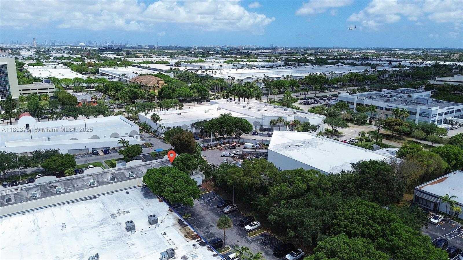 Small Image of 2400 NORTH WEST 87TH PL #2400-2402, Doral Number 10
