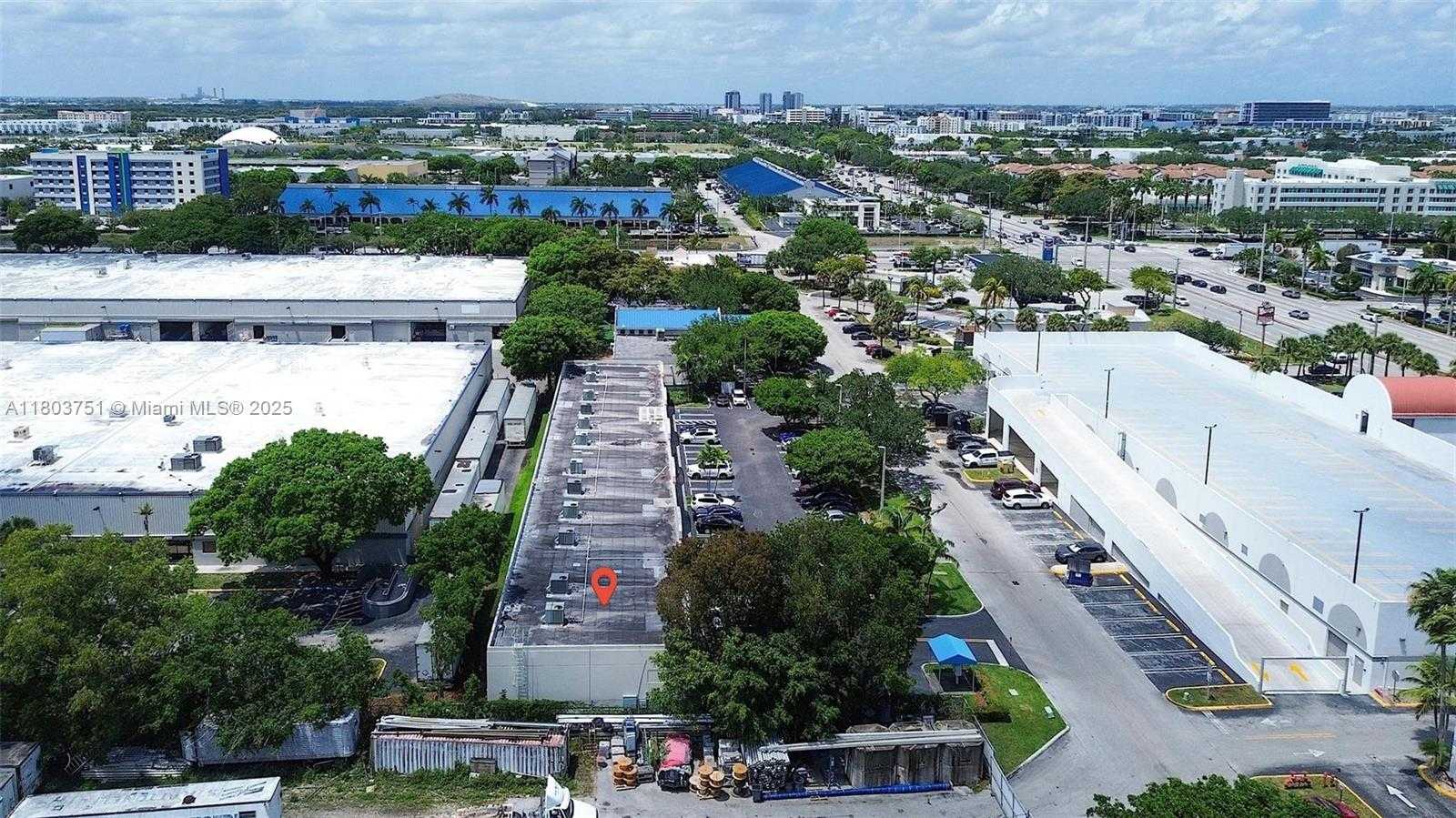 Small Image of 2400 NORTH WEST 87TH PL #2400-2402, Doral Number 11