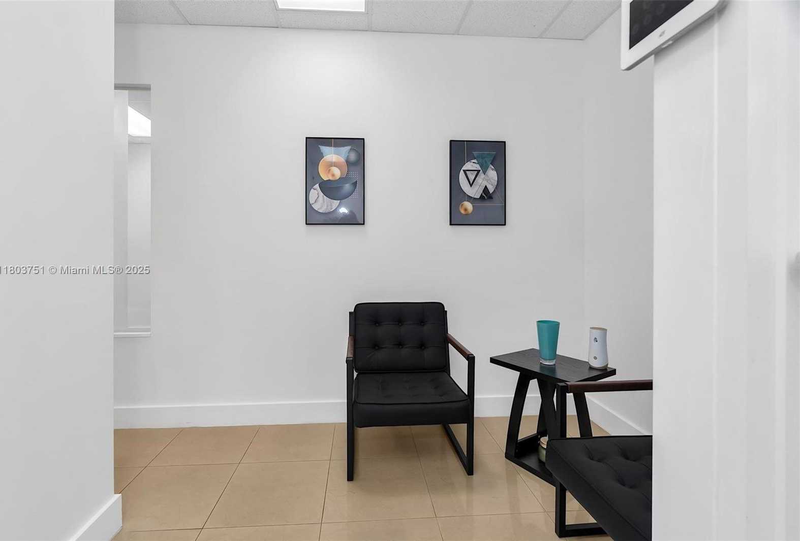 Small Image of 2400 NORTH WEST 87TH PL #2400-2402, Doral Number 13