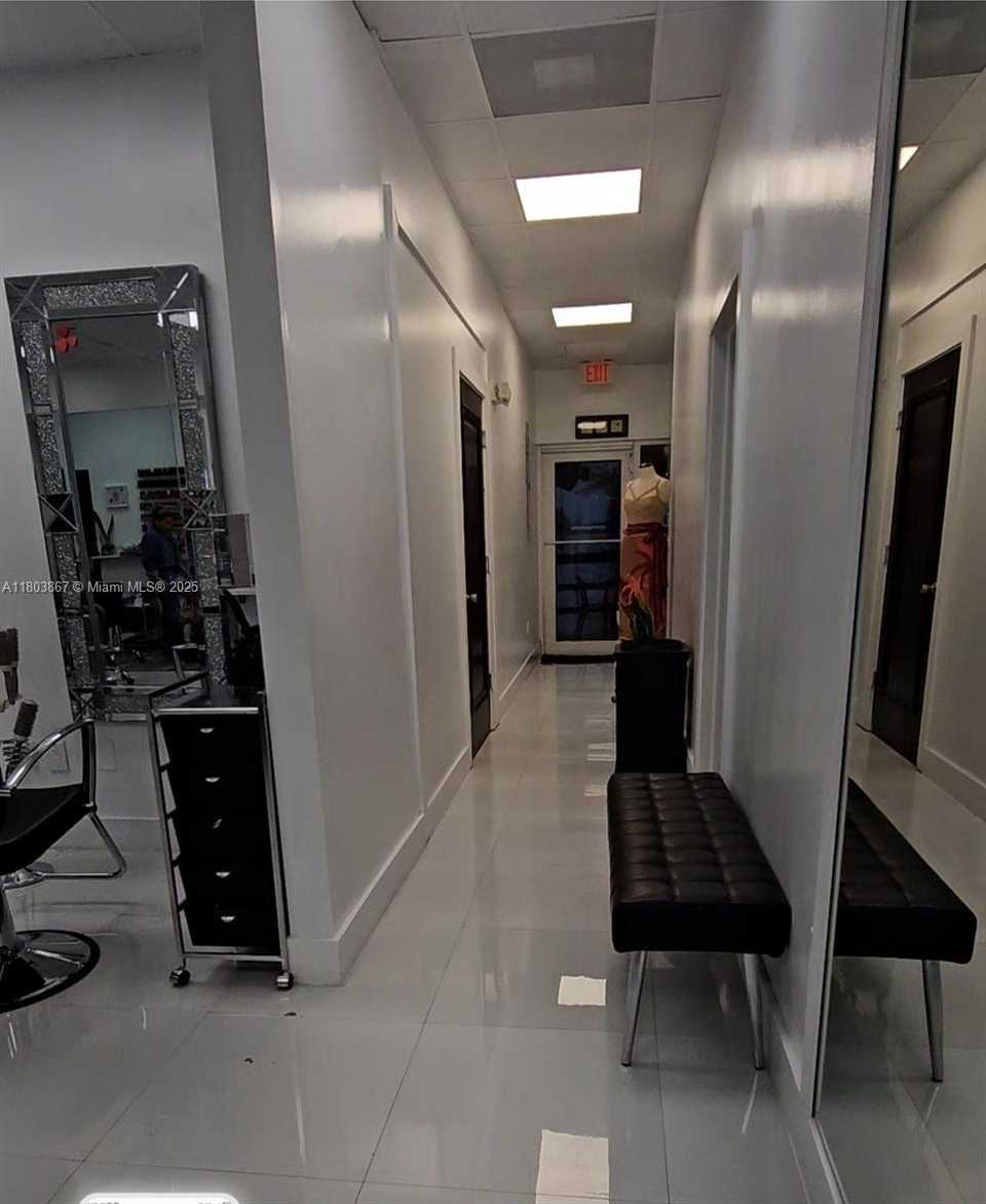 Small Image of 2475 NORTH WEST 95TH AVE #4, Doral Number 3