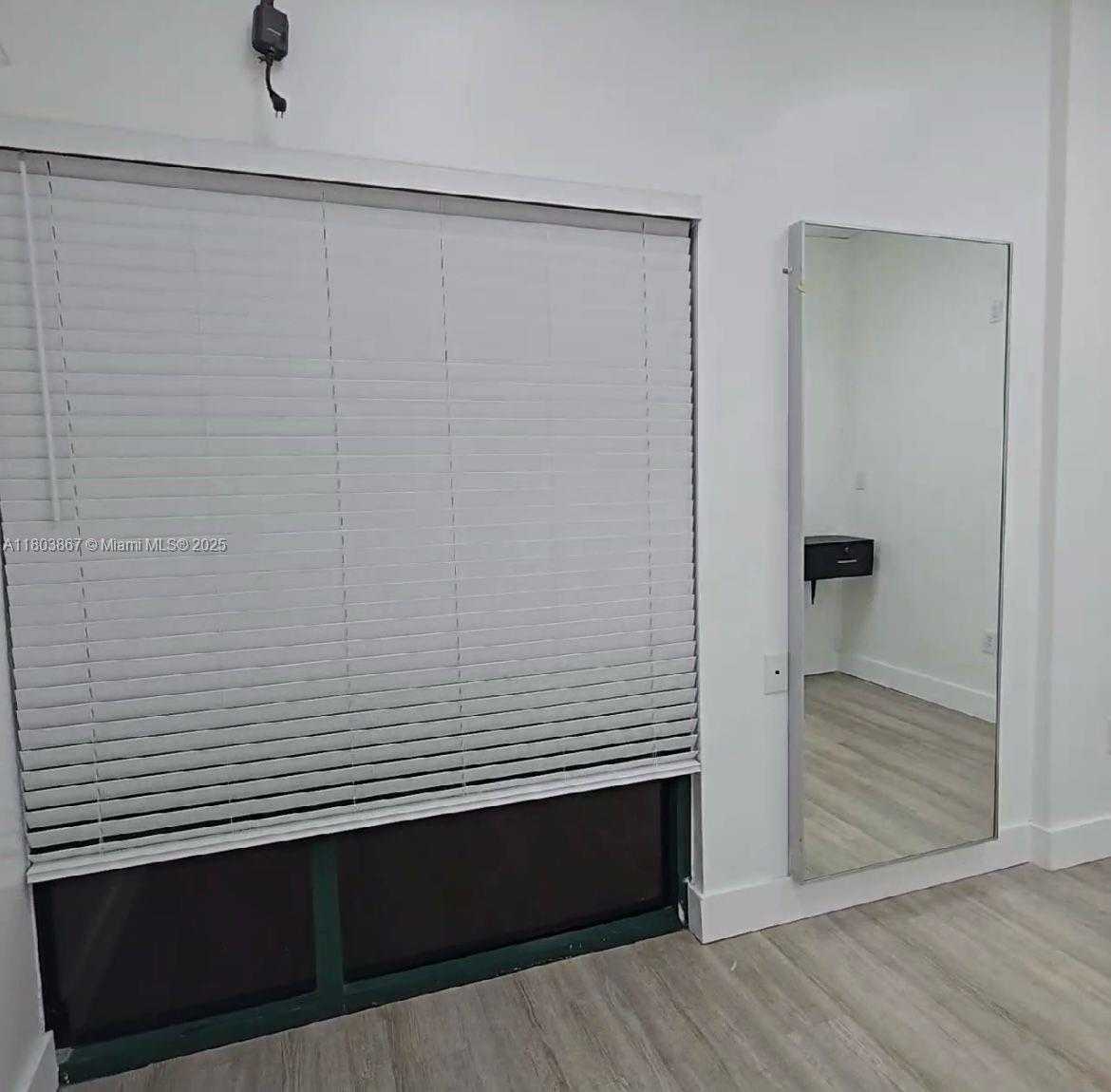Small Image of 2475 NORTH WEST 95TH AVE #4, Doral Number 9